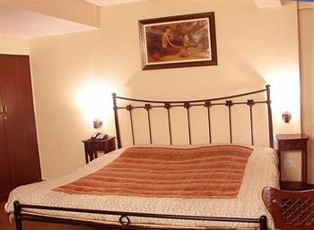 Hotel Emerald Heights Mussoorie Kültér fotó